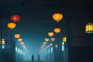 铁轨上的春天剧照:清晨雾气中的铁轨向远处延伸